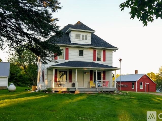 3 BR, 2.5 BA Apartment S 401 Woodland Valley Rd, Fall Creek, WI 54742