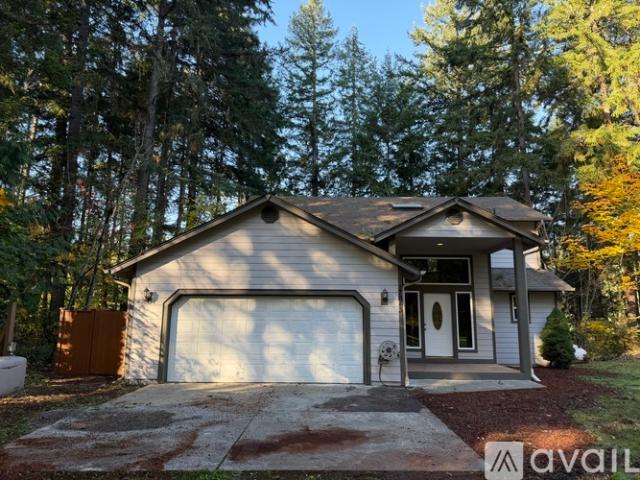 3 BR, 2.8 BA Apartment 17643 East Clear Lake Boulevard Southeast, Yelm, WA 98597