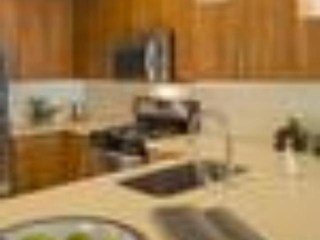 3 Br, 2 bath, Apartment 1111 Wilshire Boulevard