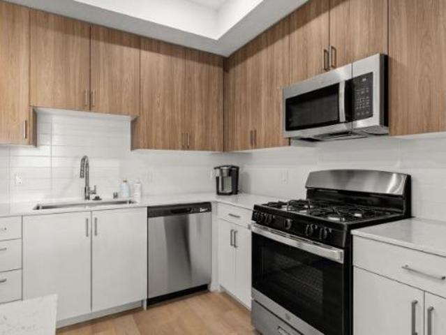 3 Br, 2 bath, Apartment 2801 Grewal Pkwy