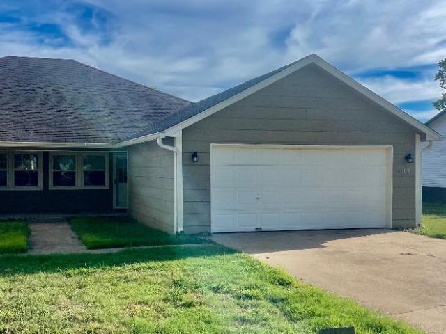 3 Br, 2 bath, Condo 63161 East 291 Road