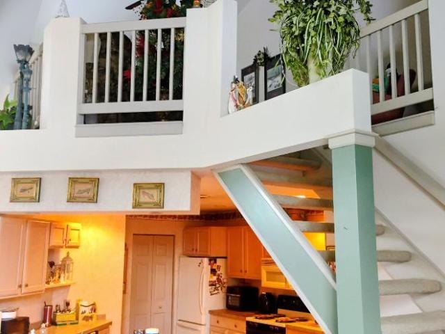 3 Br, 2 bath, Condo 119 N Aspen Ct