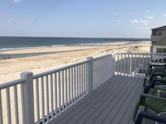 3 Br, 2 bath, Condo 11 Bradford Avenue