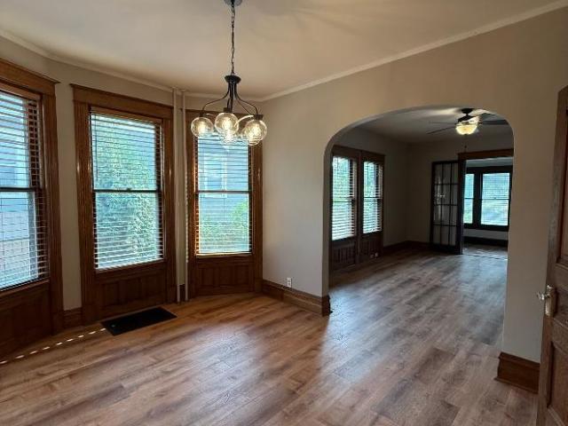 3 Br, 2 bath, Condo 3833 11th Ave S
