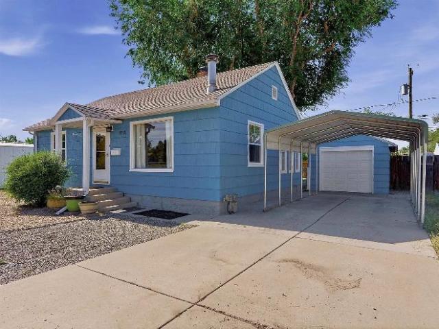 3 Br, 2 bath, Single Family 1715 Grand Ave