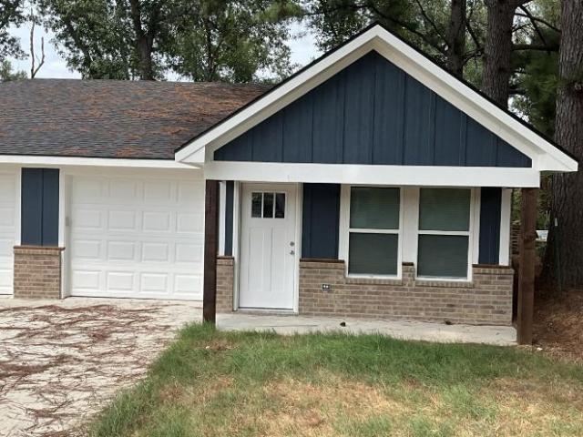 3 Br, 2 bath, Single Family 111 Chloe