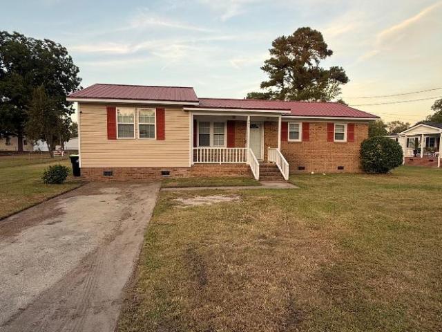 3 Br, 2 bath, Single Family 247 Tucker Street