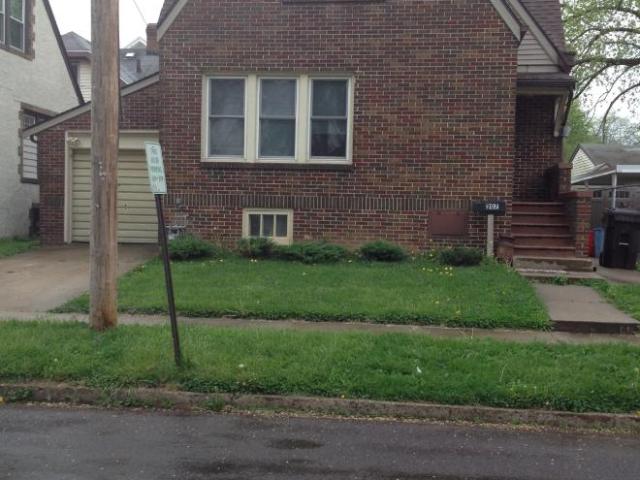 3 Br, 2 bath, Single Family 207 Almiron St
