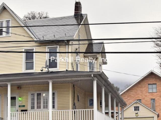 3 Br, 2 bath, Single Family 211 E Pennsylvania Ave