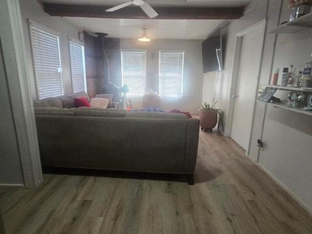 3 Br, 2 bath, Single Family 21401 Lindeman Ln