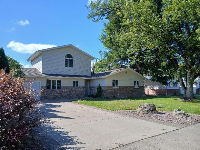 3 Br, 2 bath, Single Family 4424 6th Avenue South