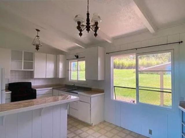 3 Br, 2 bath, Single Family 44 355 Kalopa Lower Road