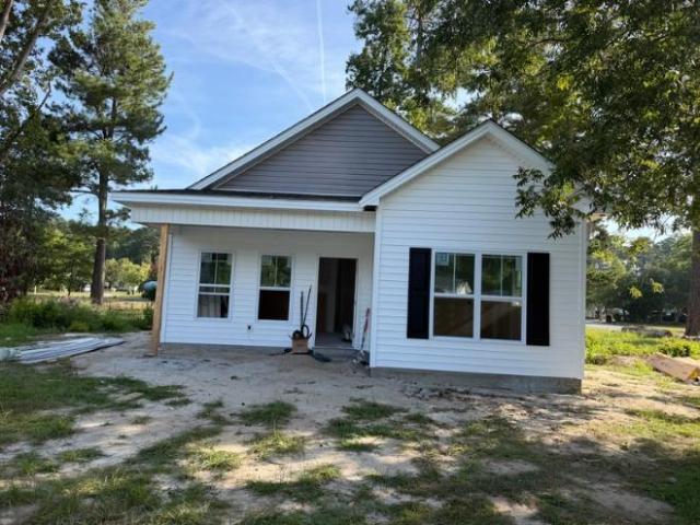 3 Br, 2 bath, Single Family 4206 Brandon St