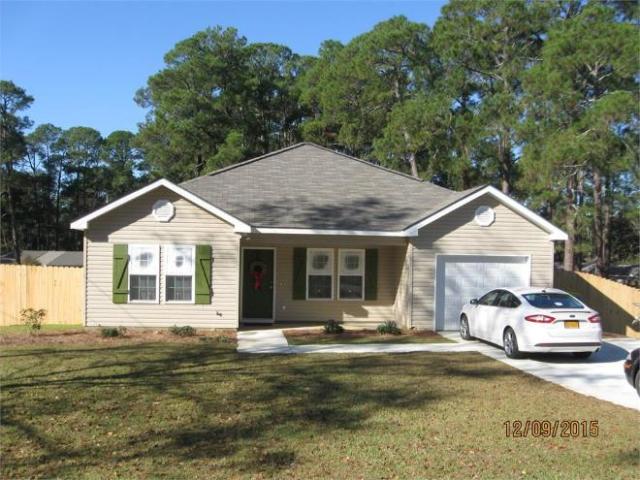 3 Br, 2 bath, Single Family 613 40th Street East