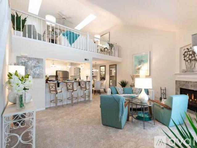 3 BR, 2 BA Apartment N 26 W 24040 River Park Dr, Unit Upper, Pewaukee, WI 53072