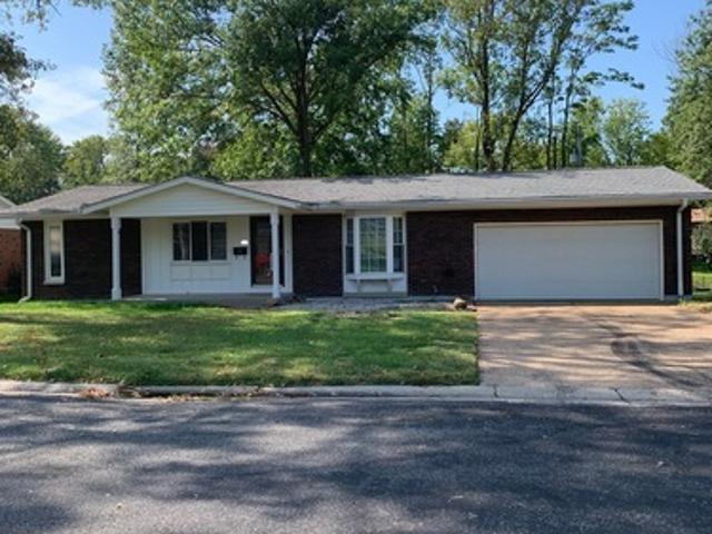 3 BR, 2 BA Apartment East Glendale Drive, Columbia, IL 62236