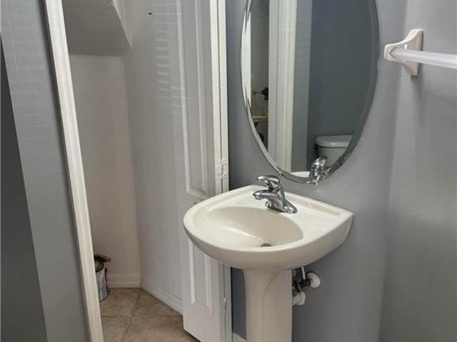 3 BR, 2 BA Apartment Undisclosed Address, Fort Myers, FL 33913