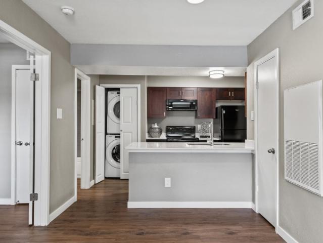 3 BR, 2 BA Apartment 1400 Clarewood Drive Unit 2 221, San Marcos, TX 78666
