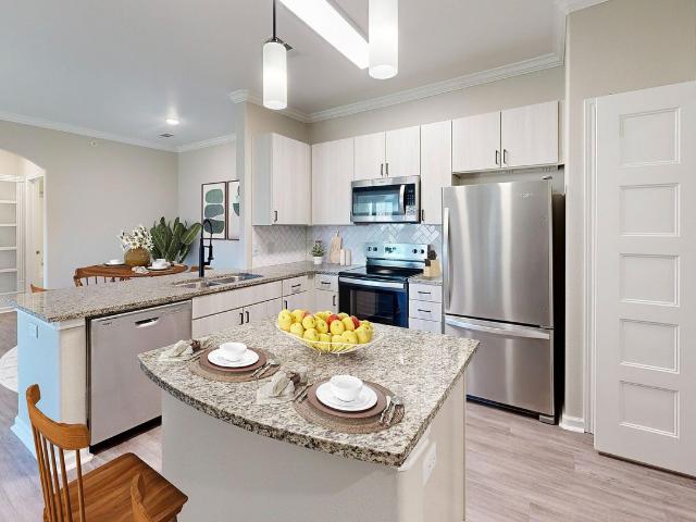 3 BR, 2 BA Apartment 14117 North Rockwell Ave Unit 04203, Oklahoma City, OK 73142