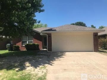 3 BR, 2 BA Apartment 1417 Sebastiani Circle, Norman, OK 73071