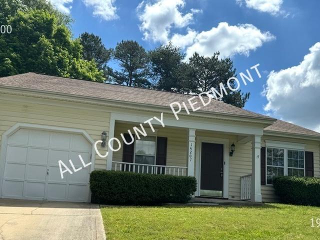 3 BR, 2 BA Apartment 14207 Greenstone Ct, Pineville, NC 28134