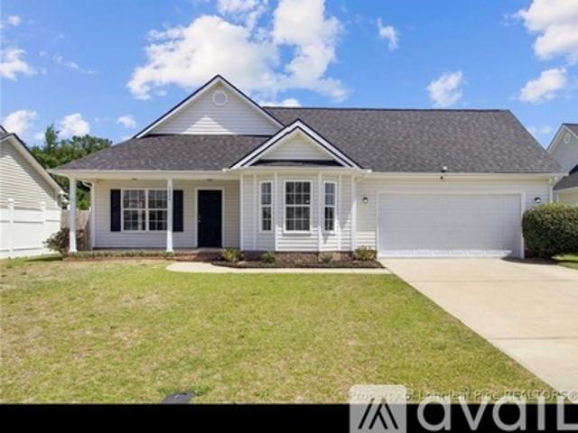 3 BR, 2 BA Apartment 1424 Avoncroft Drive, Fayetteville, NC 28306