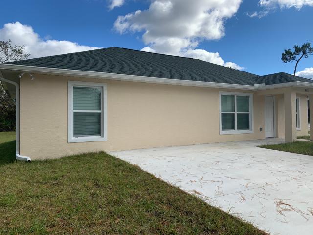 3 BR, 2 BA Apartment 1425 5th Ave, Deland, FL 32724