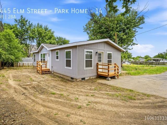 3 BR, 2 BA Apartment 1445 Elm Street Park Home, Clarkston, WA 99403