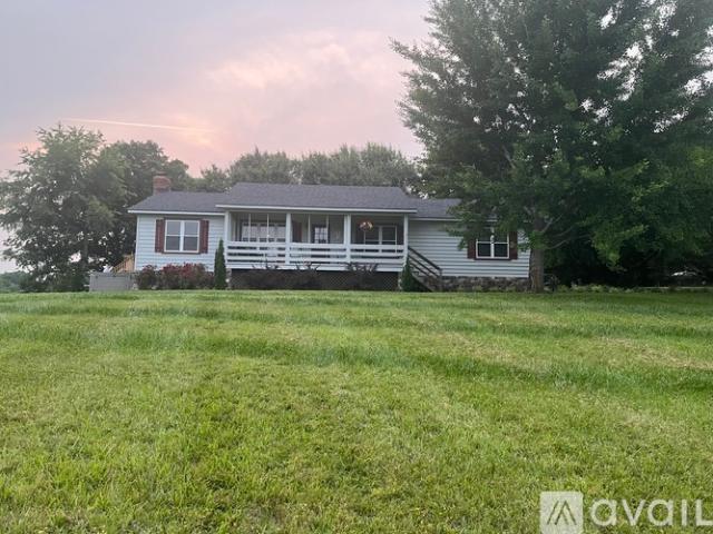 3 BR, 2 BA Apartment 1450 Beaverdam Creek Rd, Crozier, VA 23039