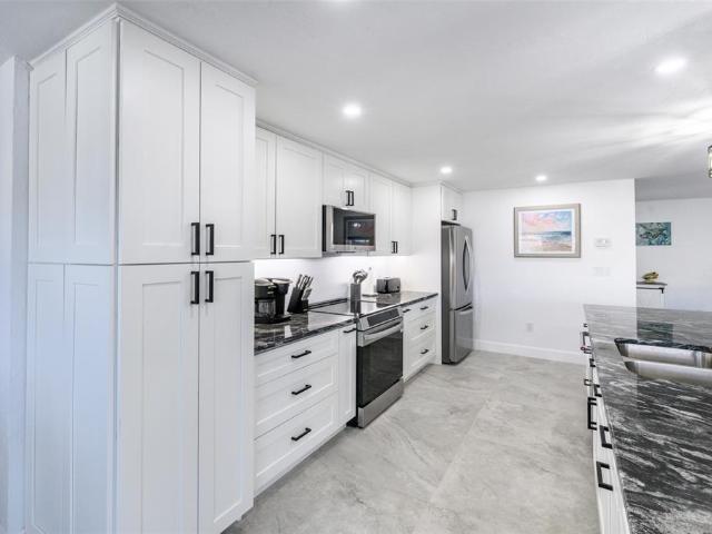 3 BR, 2 BA Apartment 149 Crescent Drive, Punta Gorda, FL 33950
