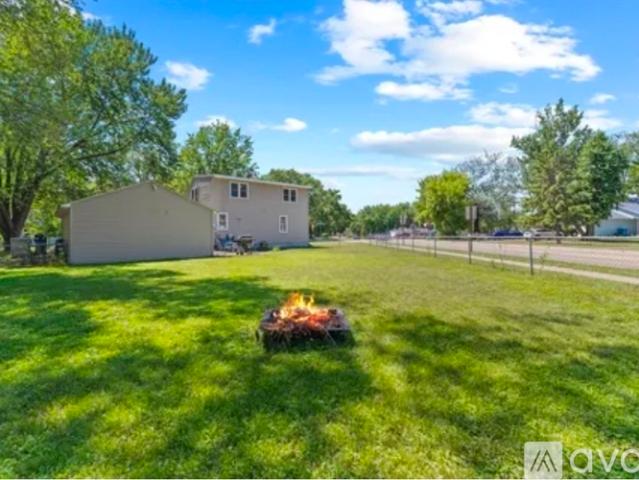 3 BR, 2 BA Apartment 14 Pointcross Drive, Circle Pines, MN 55014