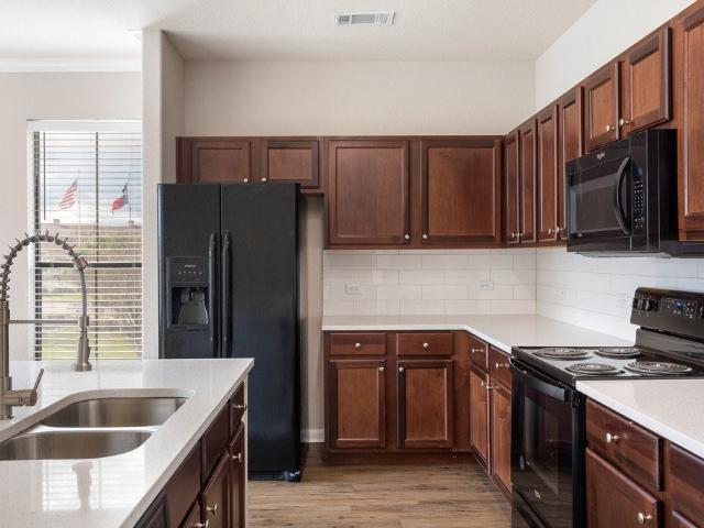 3 BR, 2 BA Apartment 150 Klattenhoff Lane Unit 12209, Hutto, TX 78634