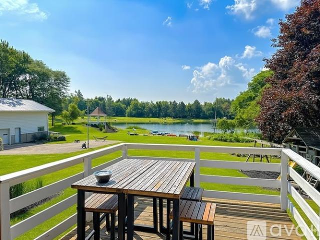 3 BR, 2 BA Apartment 15125 Washington Ave, Union Grove, WI 53182