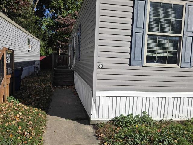 3 BR, 2 BA Apartment 1519 Olmstead Rd, Kalamazoo, MI 49048