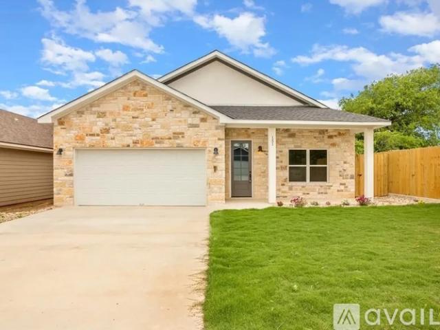 3 BR, 2 BA Apartment 151 Feather Way, Fredericksburg, TX 78624