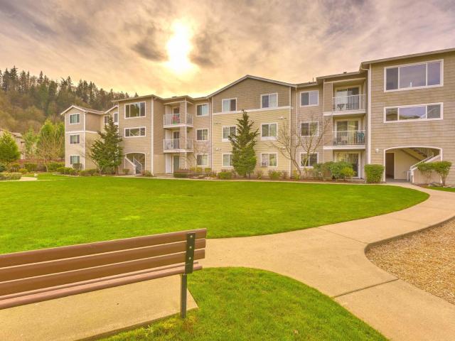 3 BR, 2 BA Apartment 15300 Southeast 155th Place Unit B 102, Renton, WA 98058