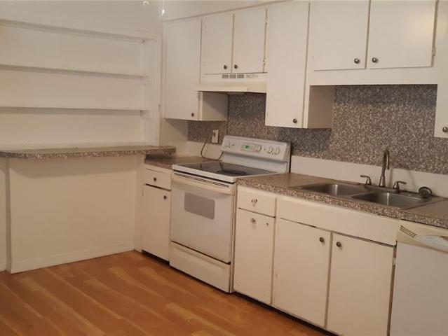 3 BR, 2 BA Apartment 1530 South Martin Luther King Junior Avenue, Clearwater, FL 33756