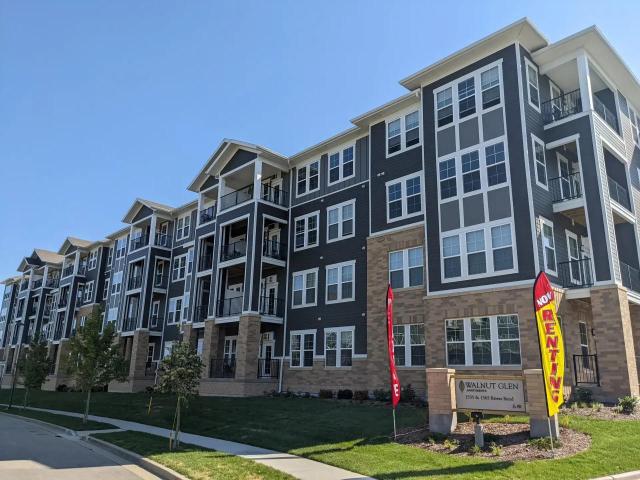 3 BR, 2 BA Apartment 1535 Rivers Bend Unit 2 103, Milwaukee, WI 53226