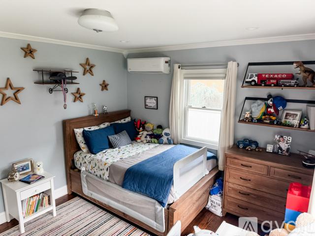 3 BR, 2 BA Apartment 1558 Scriven Avenue, North Bellmore, NY 11710