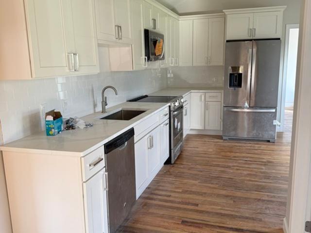 3 BR, 2 BA Apartment 159 Broad Street, Unit 2, Windsor, CT 06095