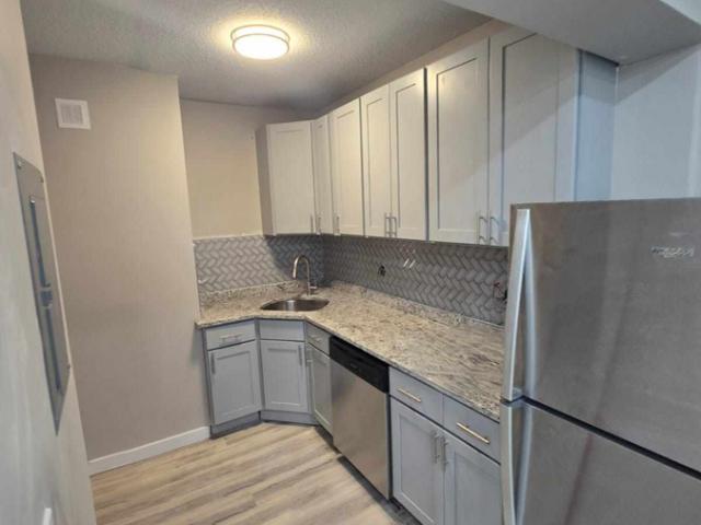 3 BR, 2 BA Apartment 15 Covington St, New Britain, CT 06053