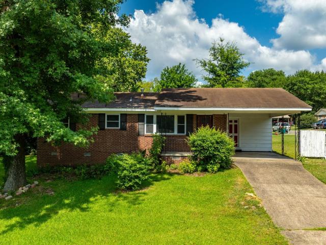 3 BR, 2 BA Apartment 15 Village Court, Little Rock, AR 72209