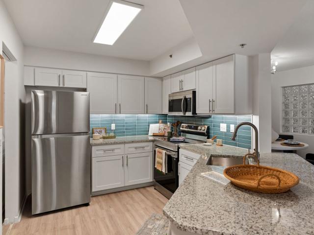 3 BR, 2 BA Apartment 1601 S Hiatus Rd Unit 1 103, Hollywood, FL 33025