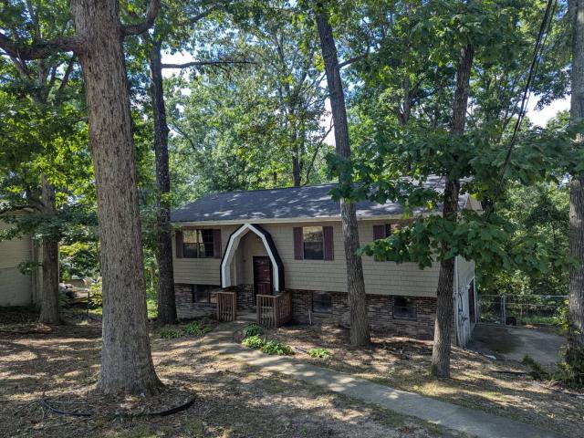 3 BR, 2 BA Apartment 1605 Wendy Circle, Soddy Daisy, TN 37379