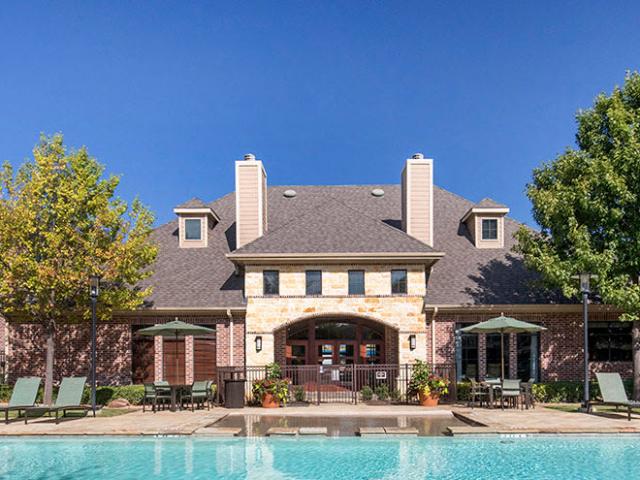 3 BR, 2 BA Apartment 160 East Vista Ridge Mall Drive Unit 0922, Lewisville, TX 75067