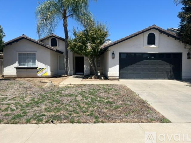 3 BR, 2 BA Apartment 161 Forest Dr, Kingsburg, CA 93631