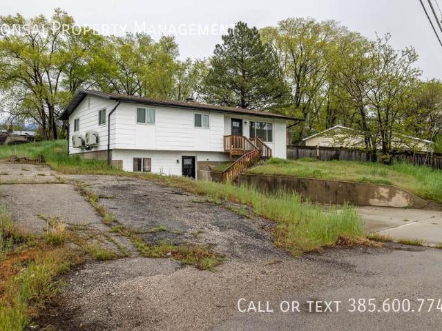 3 BR, 2 BA Apartment 1641 Sandhill Rd, Orem, UT 84058