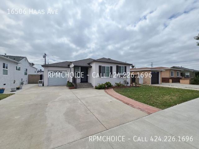 3 BR, 2 BA Apartment 16506 Haas Ave, Torrance, CA 90504