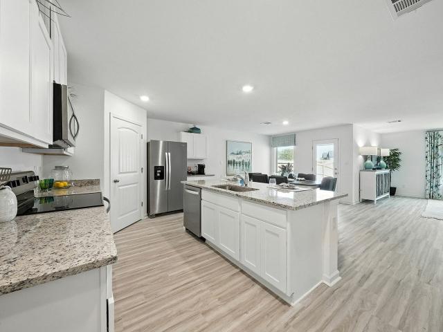 3 BR, 2 BA Apartment 16625 Poe Avenue Unit 0063, Baton Rouge, LA 70816