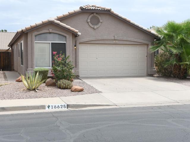3 BR, 2 BA Apartment 16625 S 46th Pl, Phoenix, AZ 85048